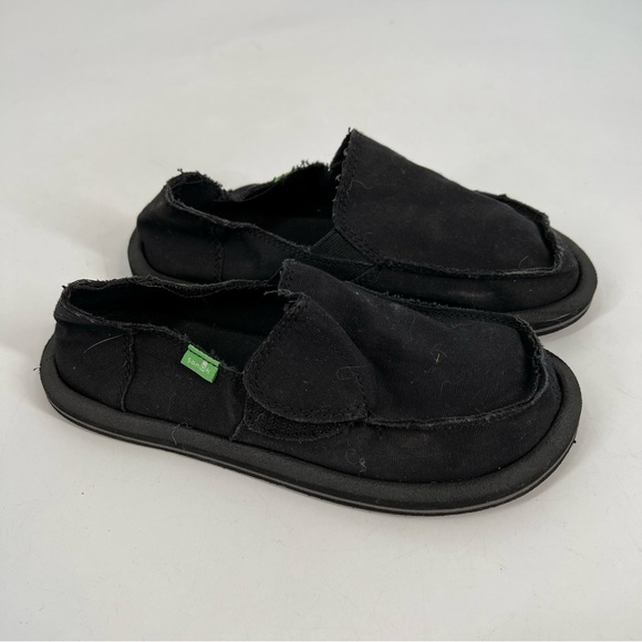 Sanuk Other - Sanuk slip on shoes boys or girls black size 13